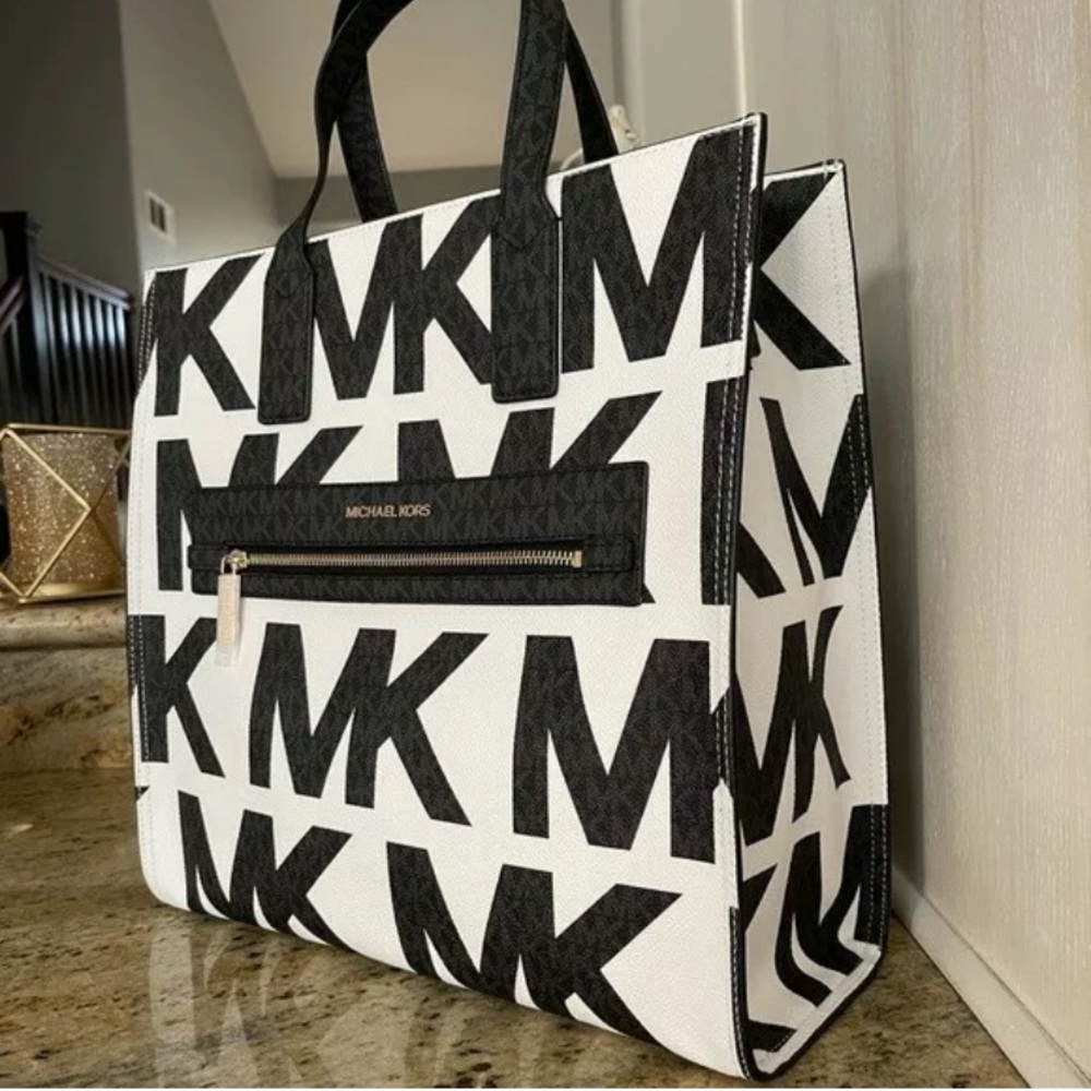 Michael Kors Kenley Large Logo Optic White $398
